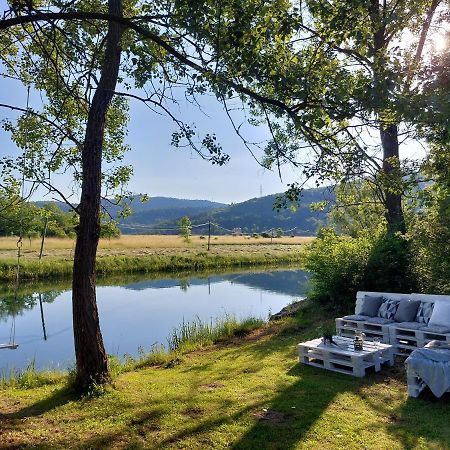 Vila Ad Astra House Otočac Exteriér fotografie